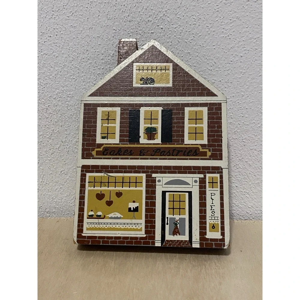 The Cats Meow Village Cakes And Pastries Vintage House